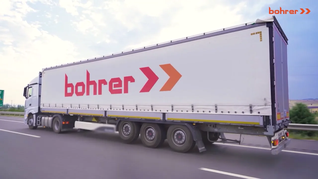 Автомобиль Bohrer на маршруте поставки